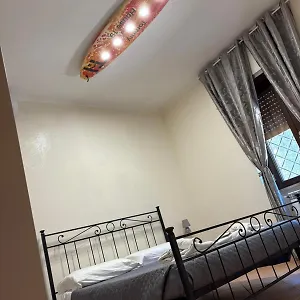 Tommy House 19 Apartment